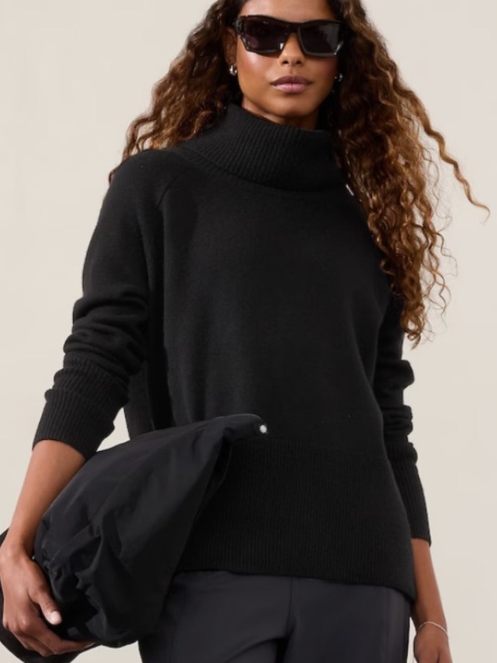 Athleta Alpine Turtleneck Sweater Merino Wool Cashmere Relaxed Fit M